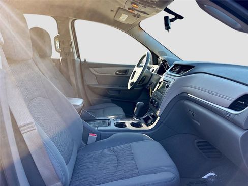 Used 2016 Chevrolet Traverse LS image 30