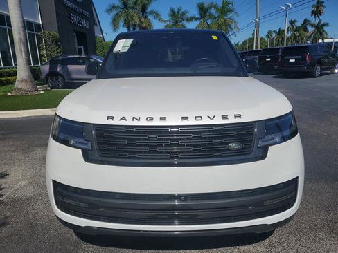 Used 2023 Land Rover Range Rover Autobiography image 24