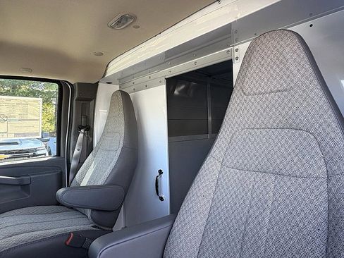 New 2025 Chevrolet Express 3500 w/ Power Convenience Package image 15