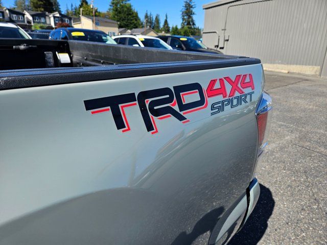 Used 2023 Toyota Tacoma TRD Sport w/ Black Out Package (TMS) AWD/4WD image 12