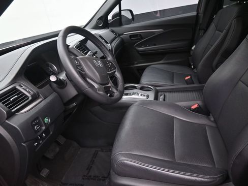 Used 2023 Honda Passport EX-L image 11