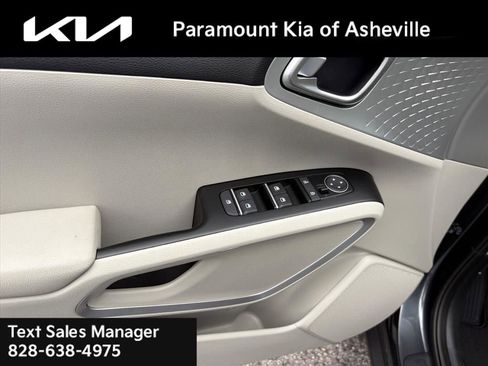 New 2025 Kia Soul LX image 22