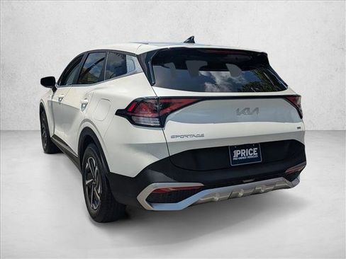 Used 2023 Kia Sportage LX FWD image 8