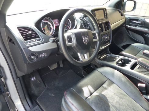 Used 2017 Dodge Grand Caravan GT image 14