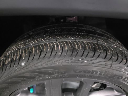 New 2026 Jeep Compass Latitude image 12