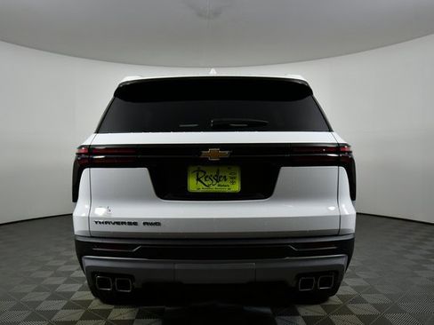 New 2026 Chevrolet Traverse LT image 12