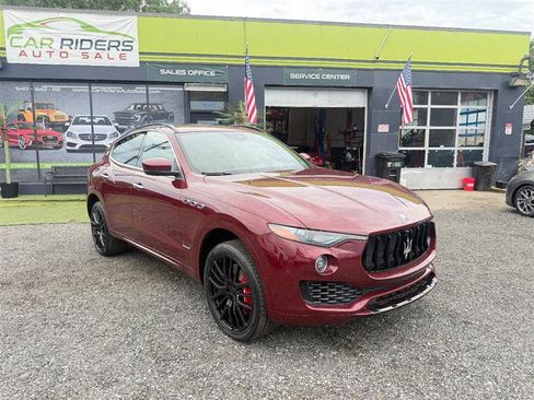 Used 2018 Maserati Levante S GranSport AWD/4WD image 3