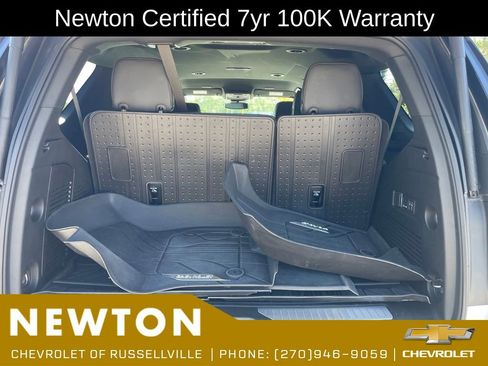 Used 2025 Chevrolet Tahoe Premier AWD/4WD image 35