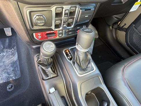 New 2026 Jeep Gladiator Rubicon image 25