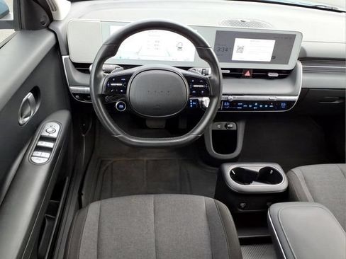 Used 2024 Hyundai Ioniq 5 SE RWD image 17