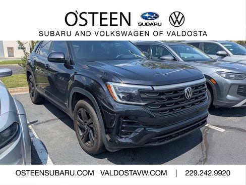 Used 2025 Volkswagen Atlas Cross Sport SEL R-Line AWD/4WD image 1