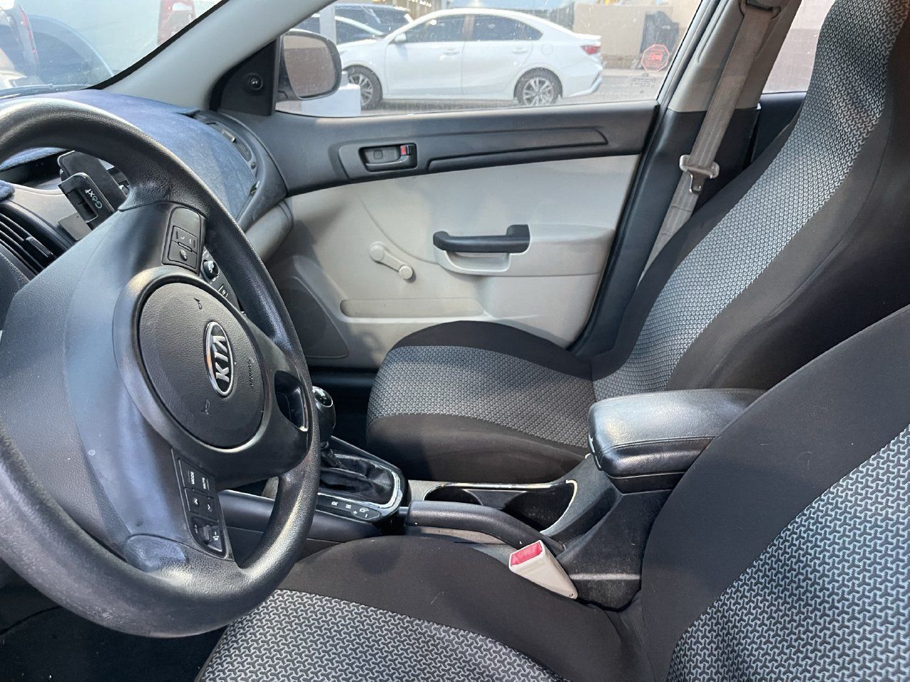 Used 2011 Kia Forte LX FWD image 8