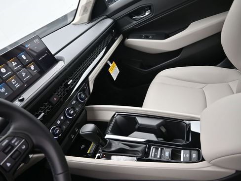 New 2025 Honda Accord EX-L image 16