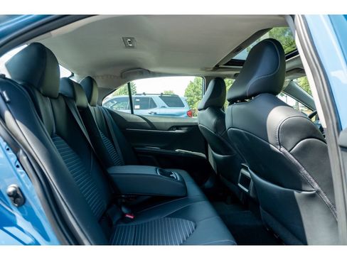Used 2024 Toyota Camry SE w/ Cold Weather Package AWD/4WD image 17