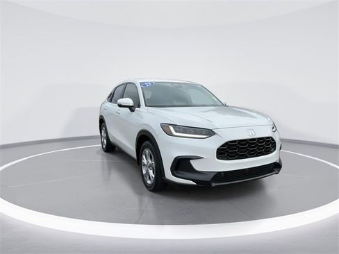 Used 2023 Honda HR-V LX image 2