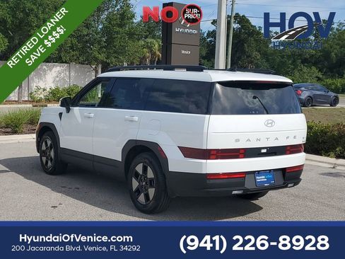 Used 2026 Hyundai Santa Fe SEL FWD image 5