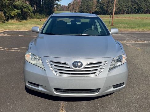 Used 2009 Toyota Camry image 3