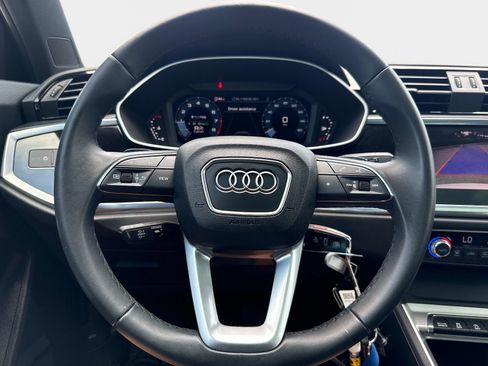 Certified 2025 Audi Q3 2.0T Premium AWD/4WD image 27