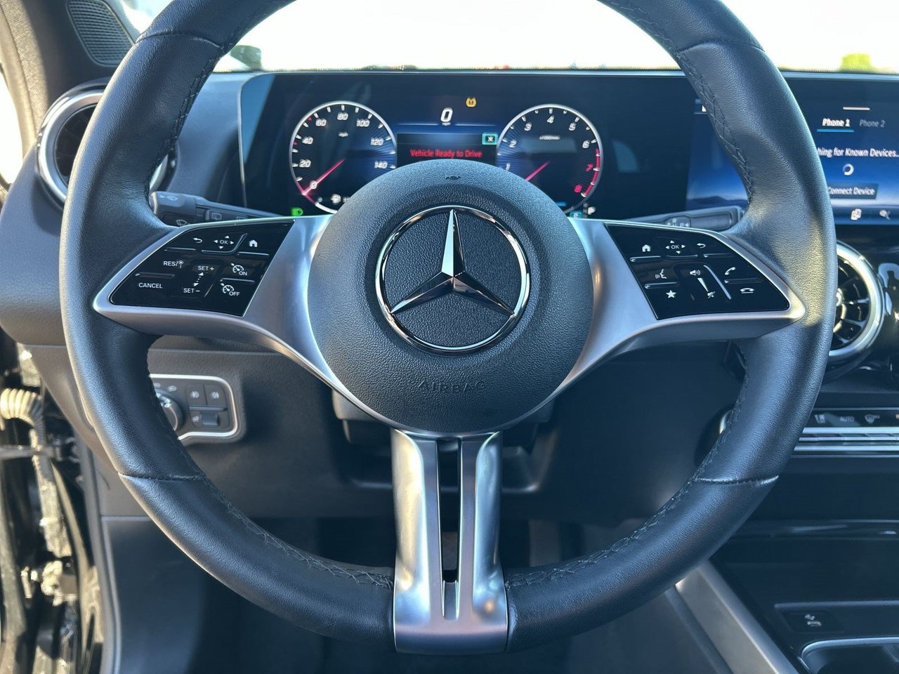 Used 2025 Mercedes-Benz GLB 250 image 18