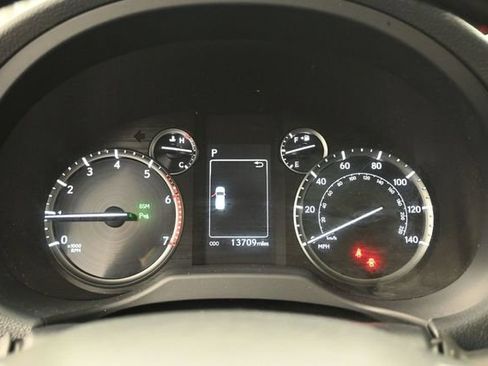 Certified 2023 Lexus GX 460 Premium w/ Premium Package AWD/4WD image 9