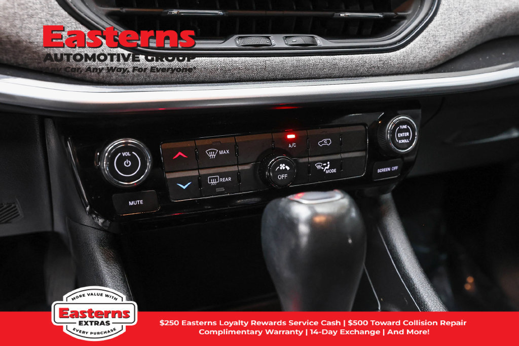 Used 2024 Jeep Compass Latitude AWD/4WD image 20