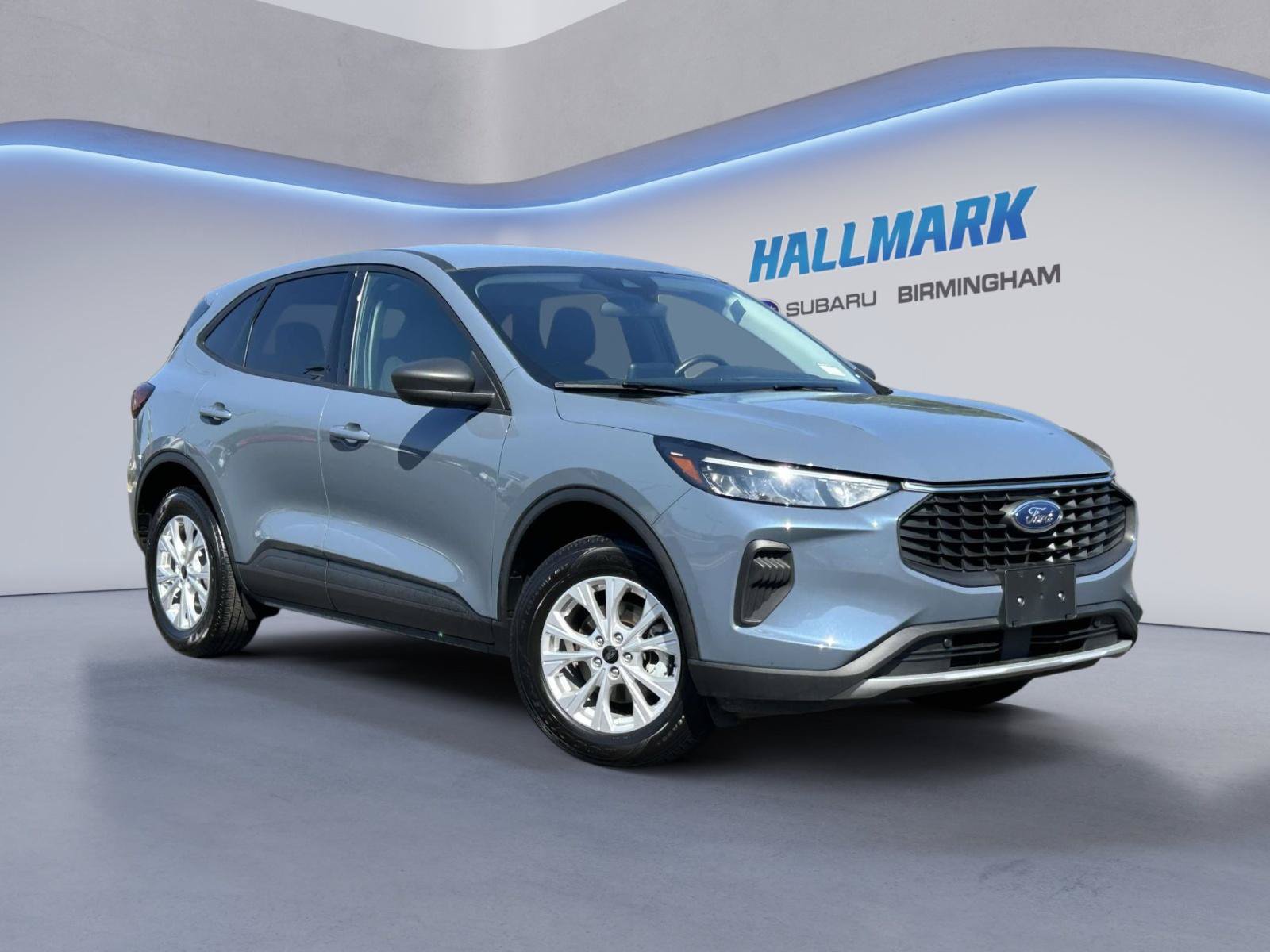Used 2025 Ford Escape Active AWD/4WD image 1