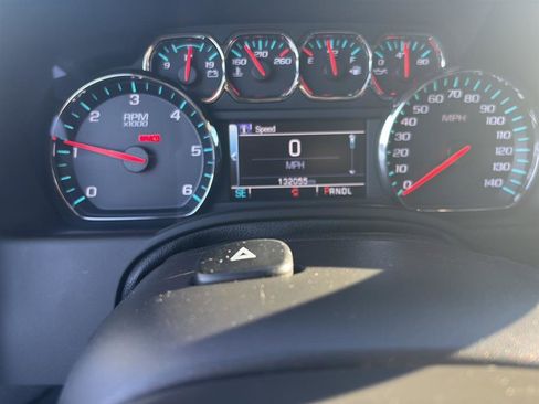 Used 2018 GMC Yukon SLT image 15