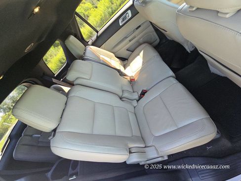 Used 2015 Ford Explorer XLT w/ Equipment Group 202A image 18