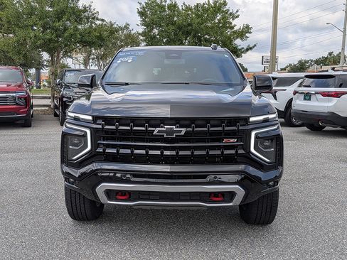 Certified 2025 Chevrolet Suburban Z71 AWD/4WD image 8