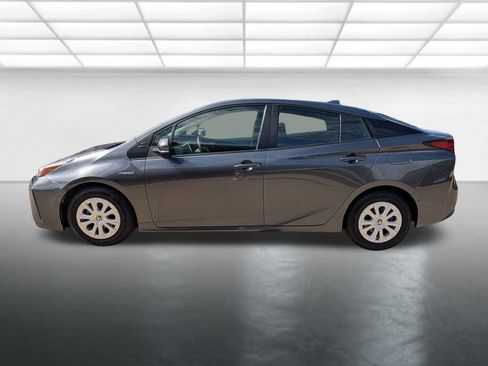 Used 2021 Toyota Prius LE FWD image 25