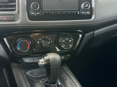 Used 2016 Honda HR-V LX image 22