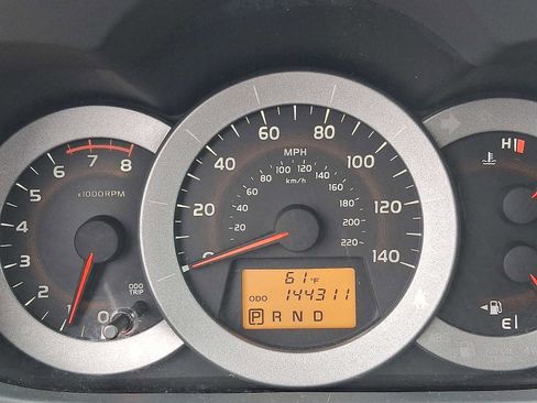 Used 2012 Toyota RAV4 4WD w/ Value Pkg image 19