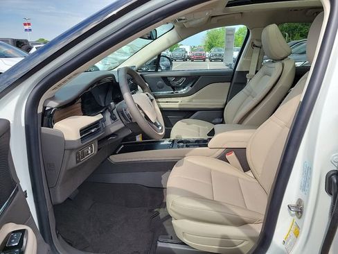 New 2024 Lincoln Corsair Grand Touring image 6