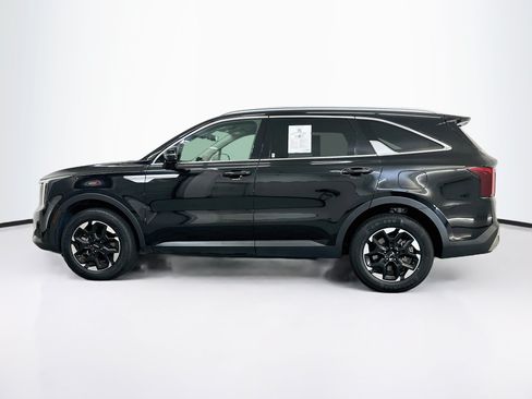 Used 2024 Kia Sorento S AWD/4WD image 4