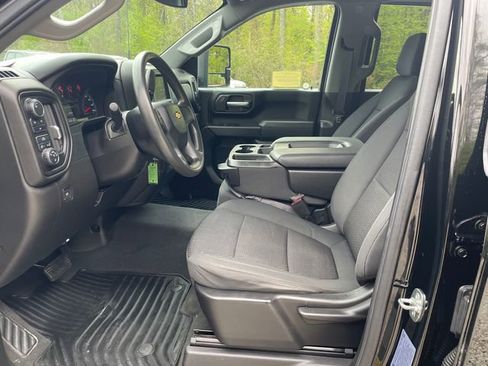 Used 2022 Chevrolet Silverado 2500 Custom w/ Custom Value Package AWD/4WD image 36