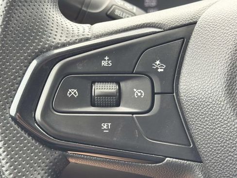 Used 2024 Chevrolet Trax LS FWD image 25
