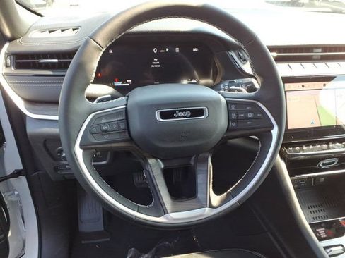 New 2026 Jeep Grand Cherokee Altitude AWD/4WD image 5
