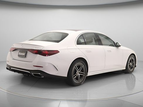 Certified 2024 Mercedes-Benz E 350 4MATIC Sedan image 4