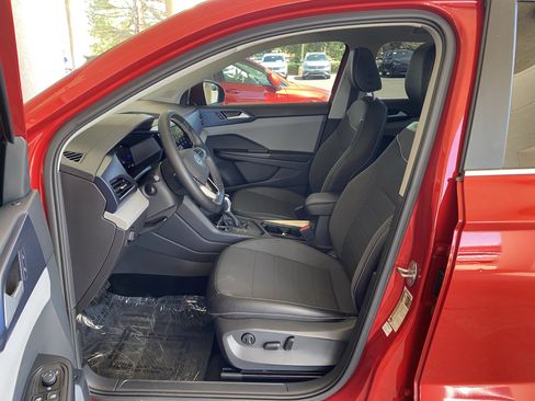 Certified 2023 Volkswagen Taos SE w/ Panoramic Sunroof Package FWD image 34