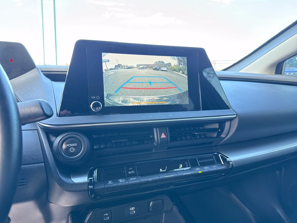 Used 2024 Toyota Prius LE FWD image 35