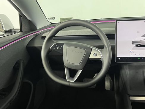 Used 2025 Tesla Model 3 Long Range image 11