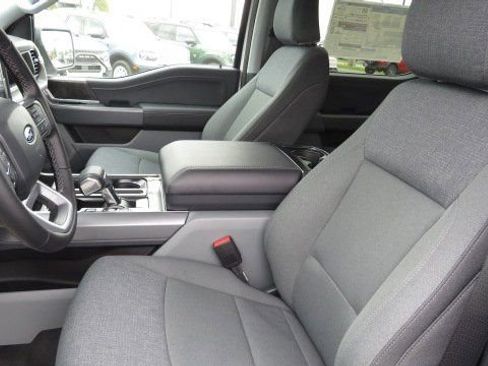 New 2025 Ford F150 Lightning XLT image 4