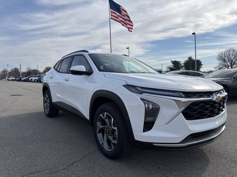 New 2026 Chevrolet Trax LT w/ LT Convenience Package image 7