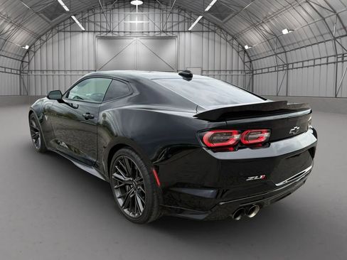 Used 2020 Chevrolet Camaro ZL1 RWD image 11