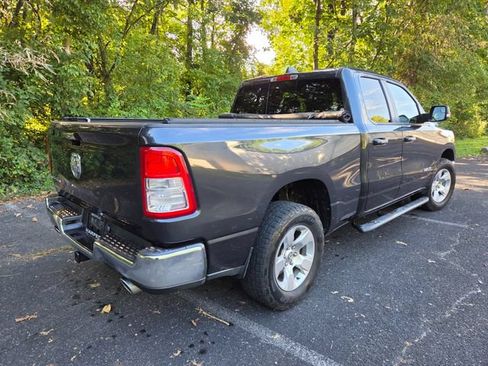 Used 2019 RAM 1500 Big Horn RWD image 12