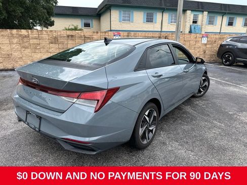 Used 2023 Hyundai Elantra SEL w/ Convenience Package FWD image 3