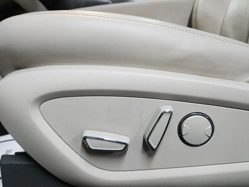 Used 2018 Lincoln MKX Reserve w/ Driver Assistance Package image 12