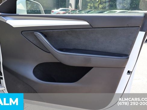 Used 2023 Tesla Model Y Performance AWD/4WD image 28