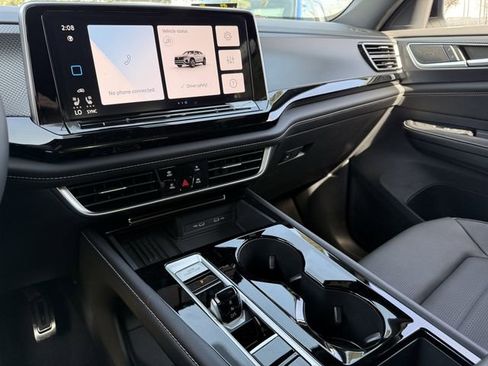 New 2026 Volkswagen Atlas Cross Sport SEL R-Line AWD/4WD image 11