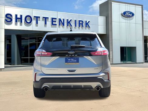 Certified 2024 Ford Edge Titanium image 7